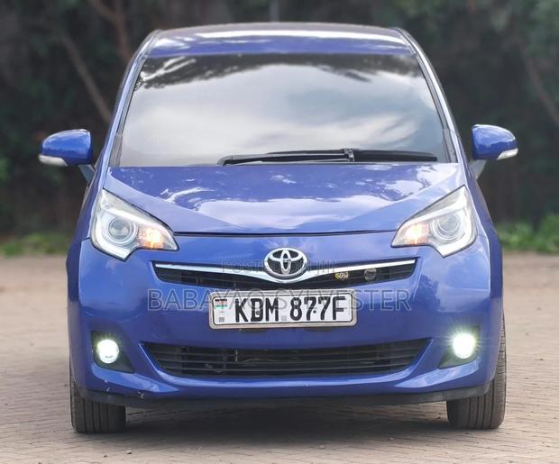 Toyota Ractis 2016 Blue
