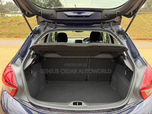 Peugeot 208 2019 Black