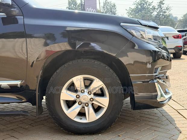 Toyota Land Cruiser Prado 2015 Black
