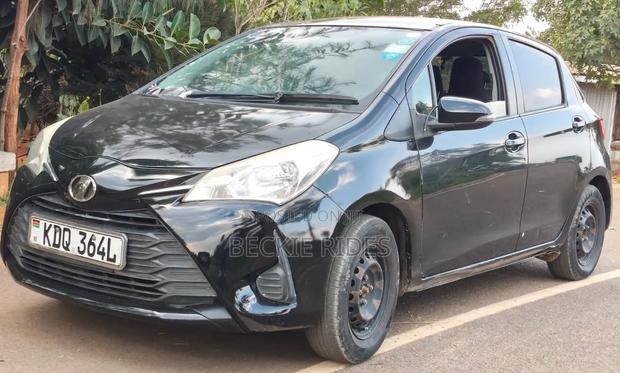 Toyota Vitz 2018 Black