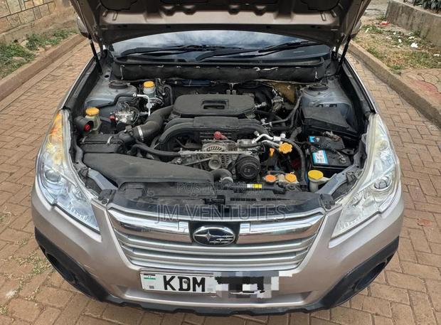 Subaru Outback 2015 Gold