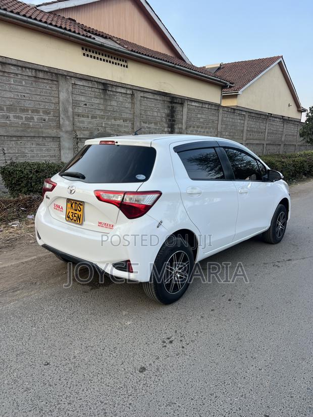 Toyota Vitz 2017 White