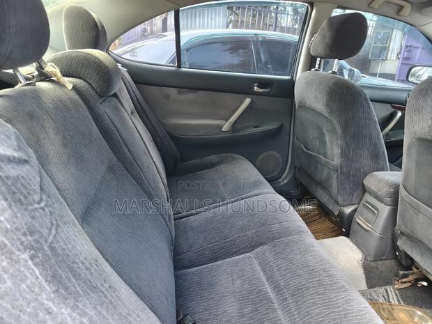 Toyota Premio 2005 Purple