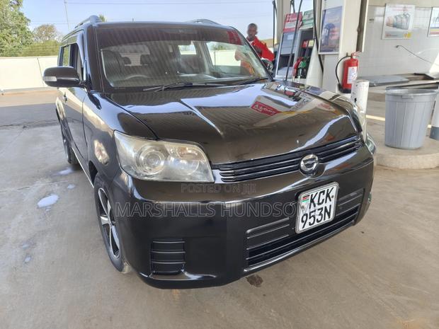 Toyota Corolla Rumion 2010 Black