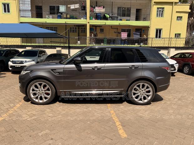 Land Rover Range Rover Sport HSE 4dr SUV 4WD (3.0L 6cyl S/C 8A) 2015 Gray