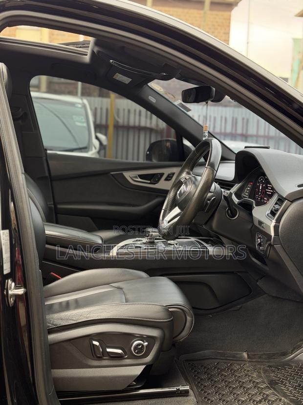 Audi Q7 2016 Black