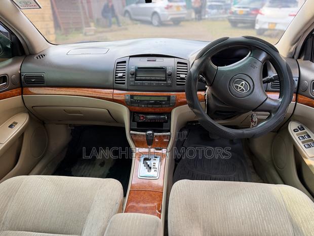 Toyota Premio 2005 Silver