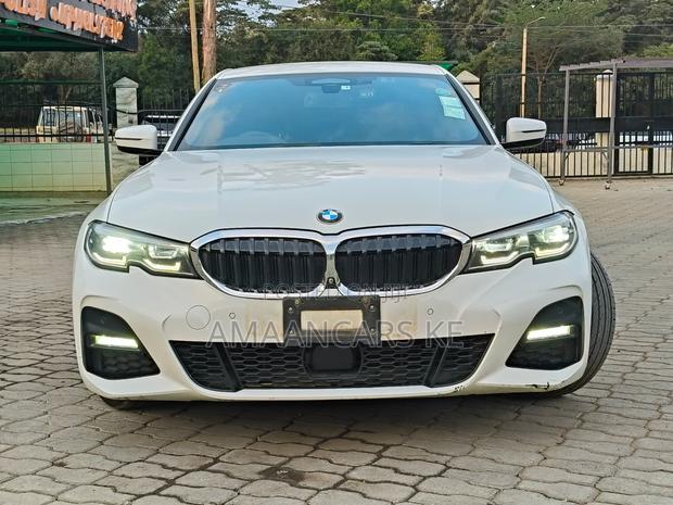 BMW 330i 2019 White