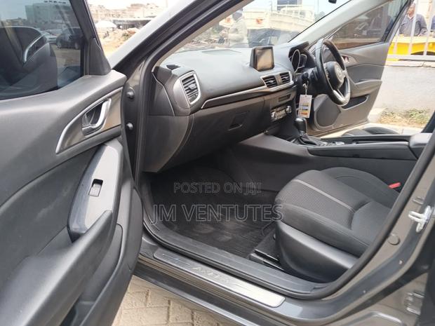 Mazda Axela 2018 Gray
