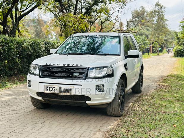 Land Rover Freelander SV Premium 2014 White