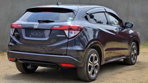 Honda Vezel 2018 Black