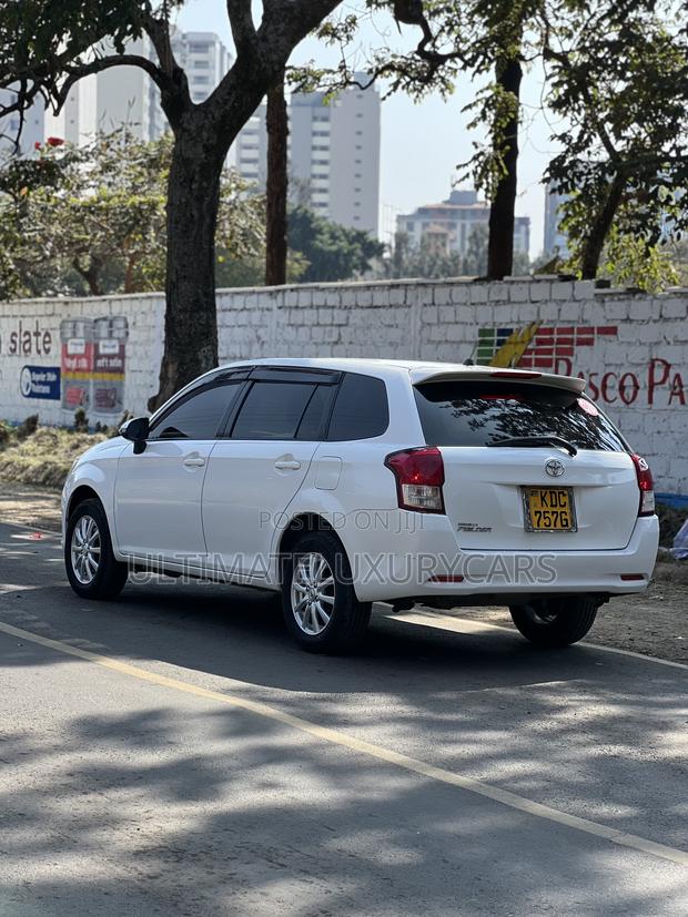 Toyota Corolla Fielder 1.5 Petrol FWD 2014 White