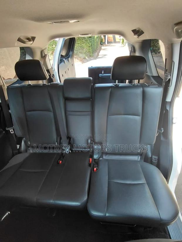 Toyota Land Cruiser Prado 2018 White