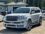 Toyota Land Cruiser 4.6 V8 ZX 2019 Pearl for sale