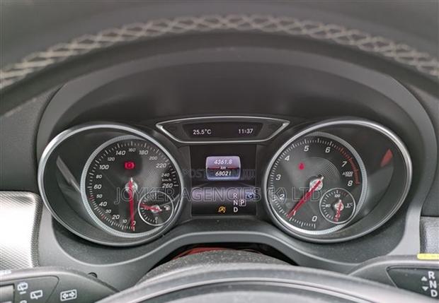 Mercedes-Benz GLA-Class 2019 Gray