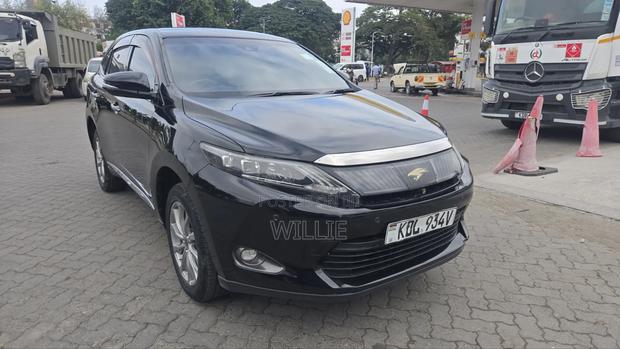 Toyota Harrier 2016 Black