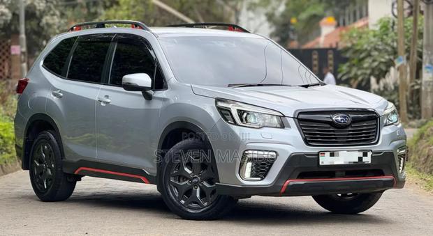 Subaru Forester 2019 Silver