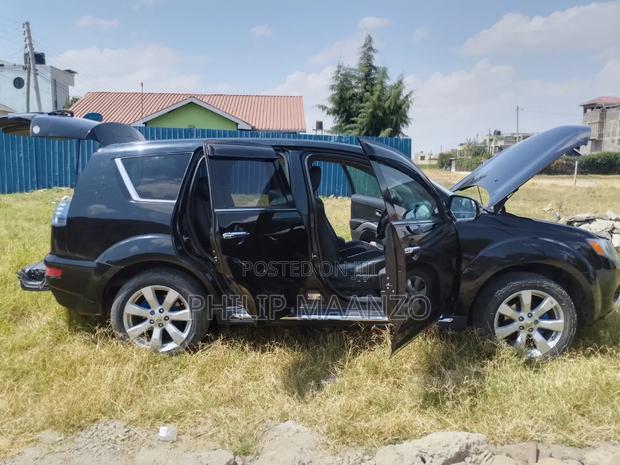 Mitsubishi Outlander 2011 Black