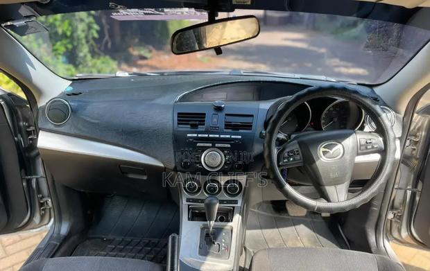 Mazda Axela 2010 White