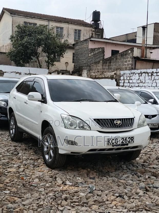 Toyota Harrier 240G 2009 White
