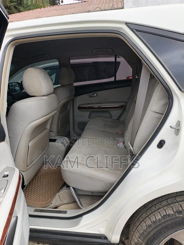 Toyota Harrier 240G 2009 White