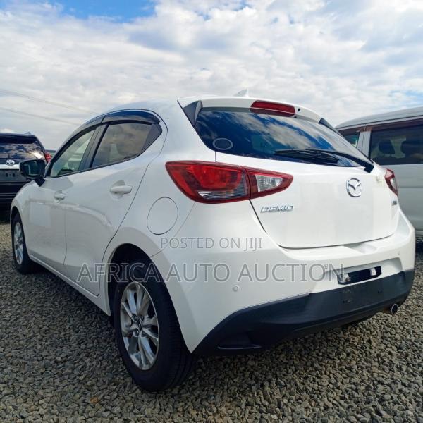 Mazda Demio 2018 White