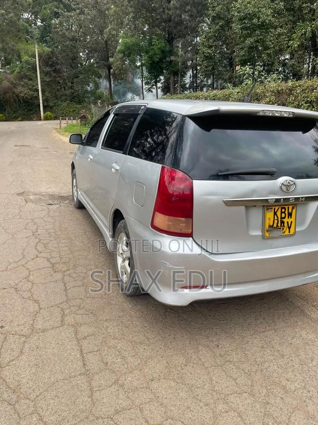 Toyota Wish 2006 Silver