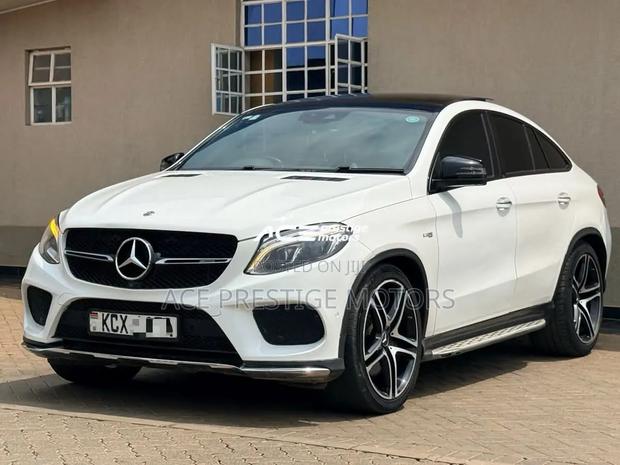 Mercedes-Benz GLE-Class 2019 White