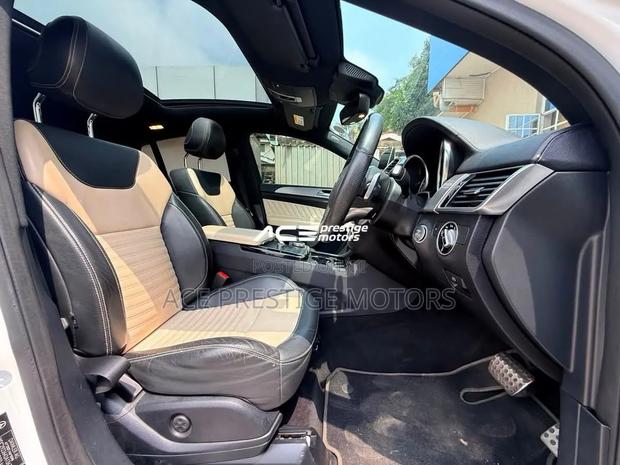 Mercedes-Benz GLE-Class 2019 White