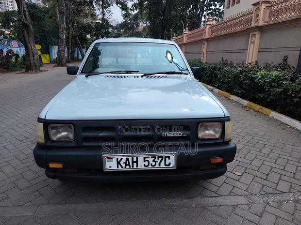Mazda B 1994 Gray