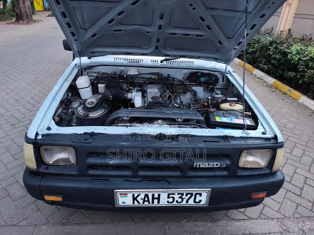 Mazda B 1994 Gray