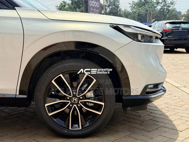 Honda Vezel 2021 Pearl