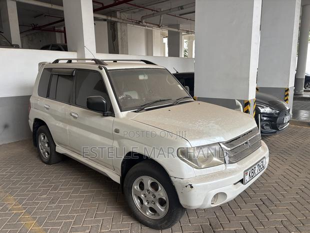 Mitsubishi Pajero 2006 Silver