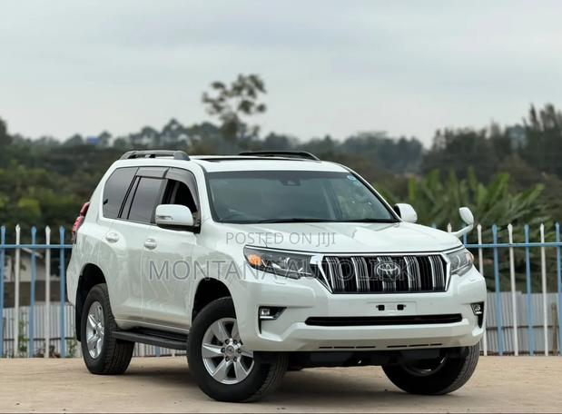 Toyota Land Cruiser Prado 2.7 2019 White