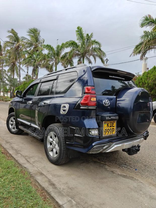Toyota Land Cruiser Prado 2015 Black