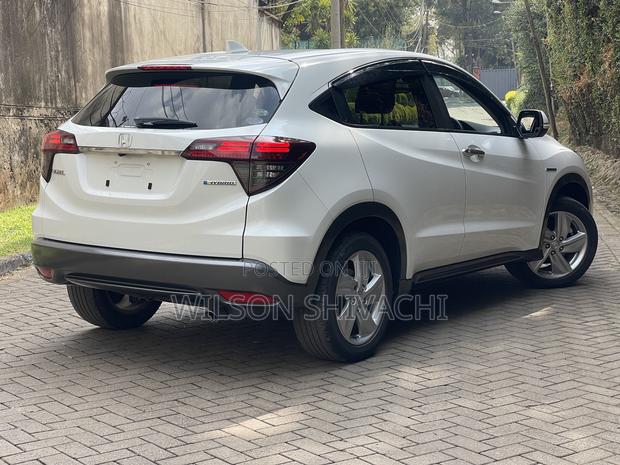 Honda Vezel 2019 White