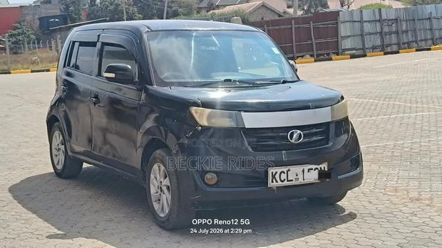 Toyota bB 2010 Black