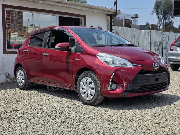 Toyota Vitz 2019 Red