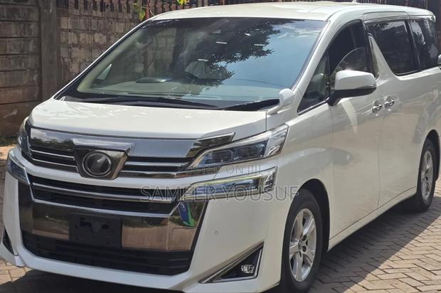 Toyota Vellfire 2018 White