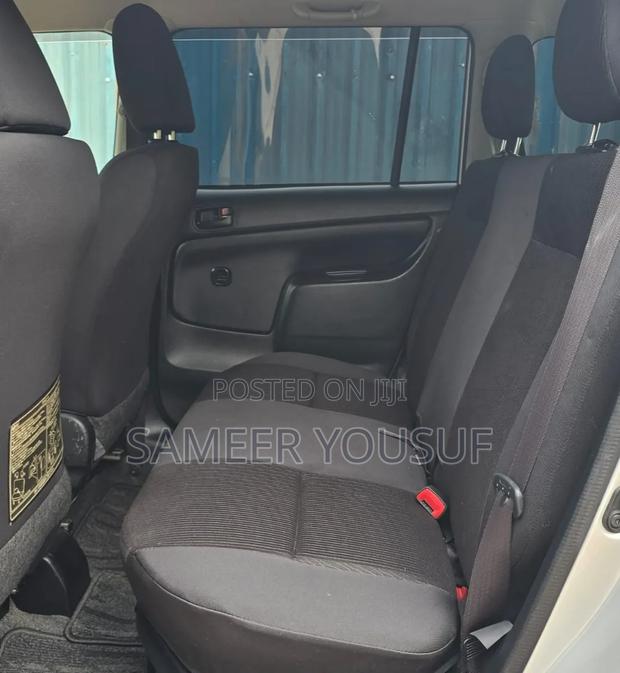 Toyota Succeed 2019 Silver