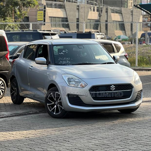 Suzuki Swift 2020 Silver