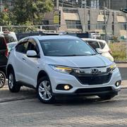 Honda Vezel 1.5 2WD 2019 White for sale