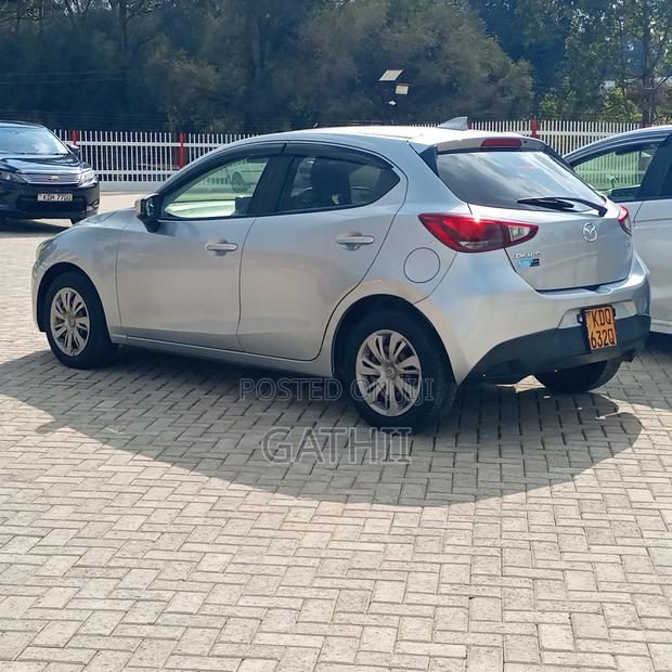 Mazda Demio 2017 Silver