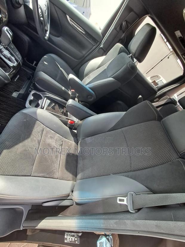 Toyota Alphard 2019 Black