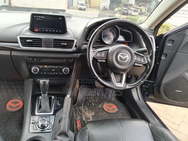 Mazda Axela 2018 Blue