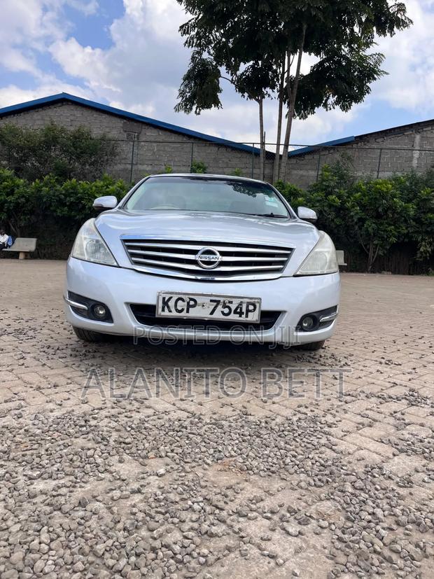 Nissan Teana 2010 Silver