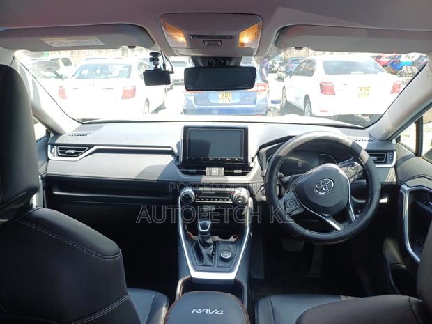 Toyota RAV4 Adventure 2019 Blue