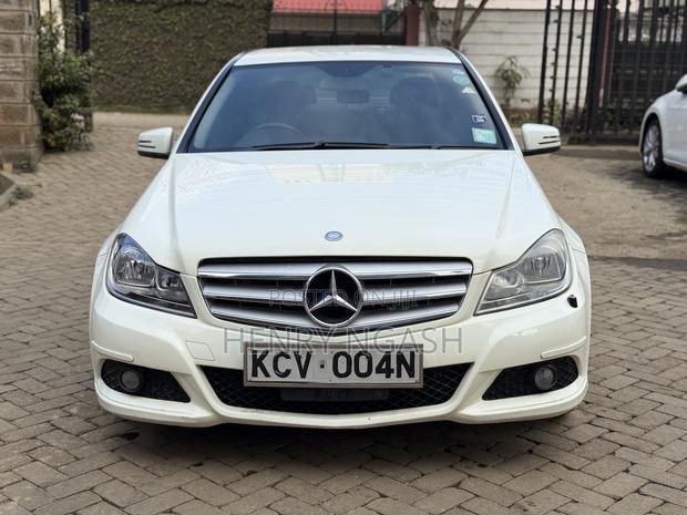 Mercedes-Benz C200 2012 White
