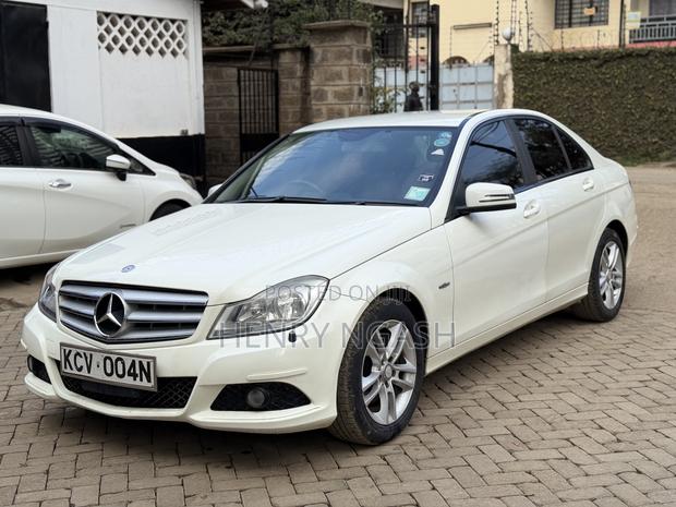 Mercedes-Benz C200 2012 White