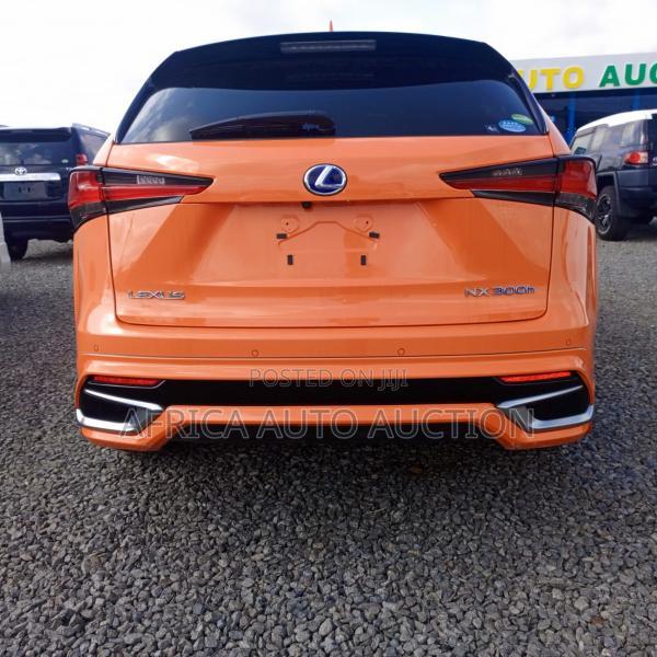Lexus NX 2018 Orange